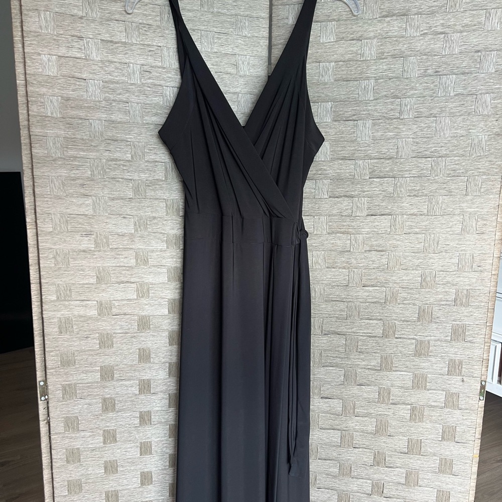 Kaileigh Black Sleeveless V-Neck Maxi Dress